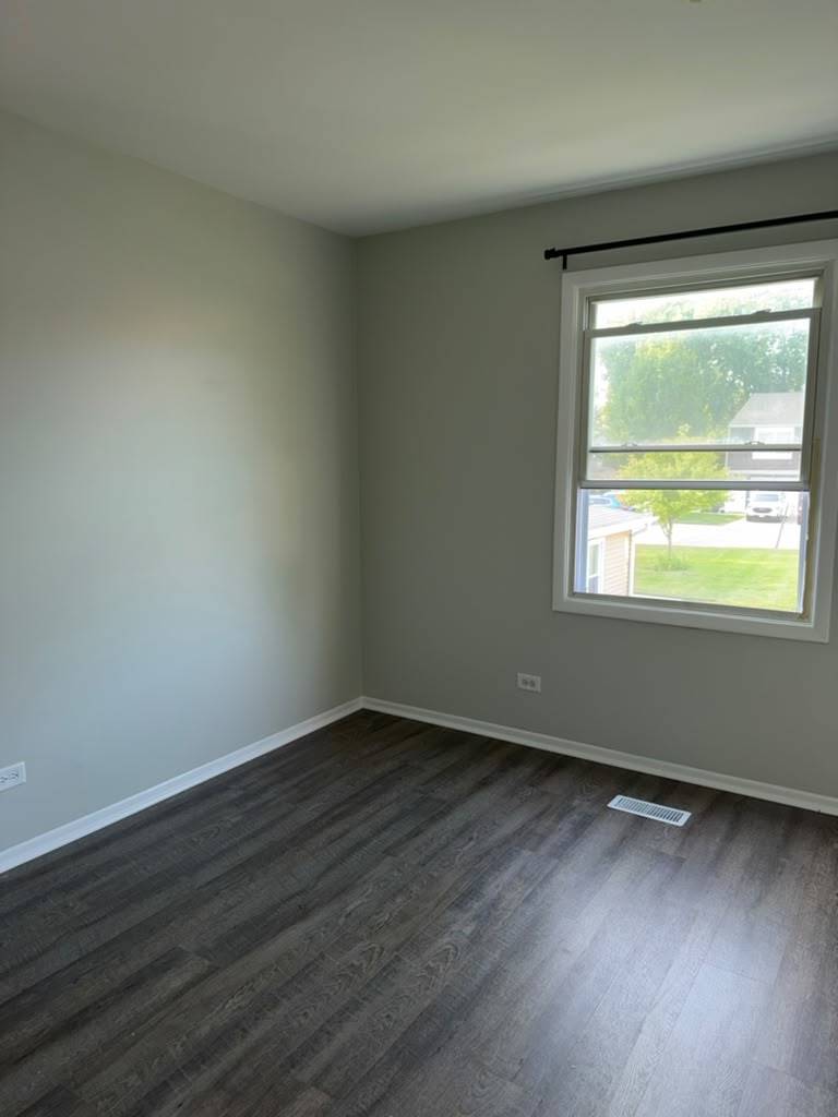 302 Creekside Drive Property Photo 13