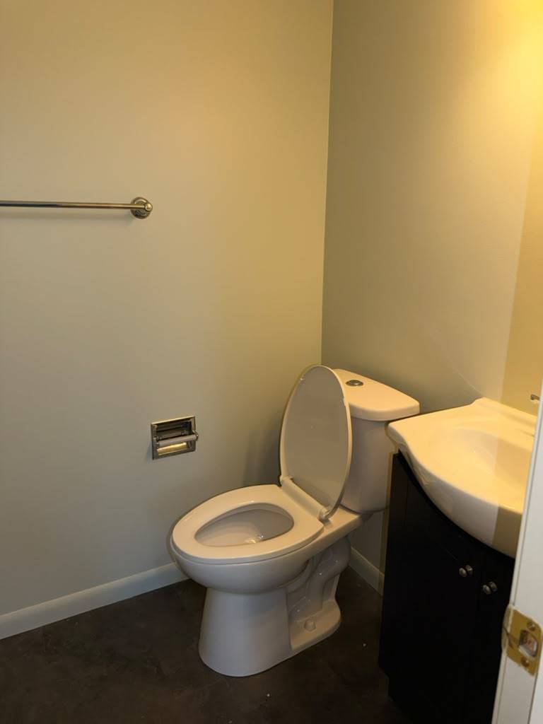 302 Creekside Drive Property Photo 18