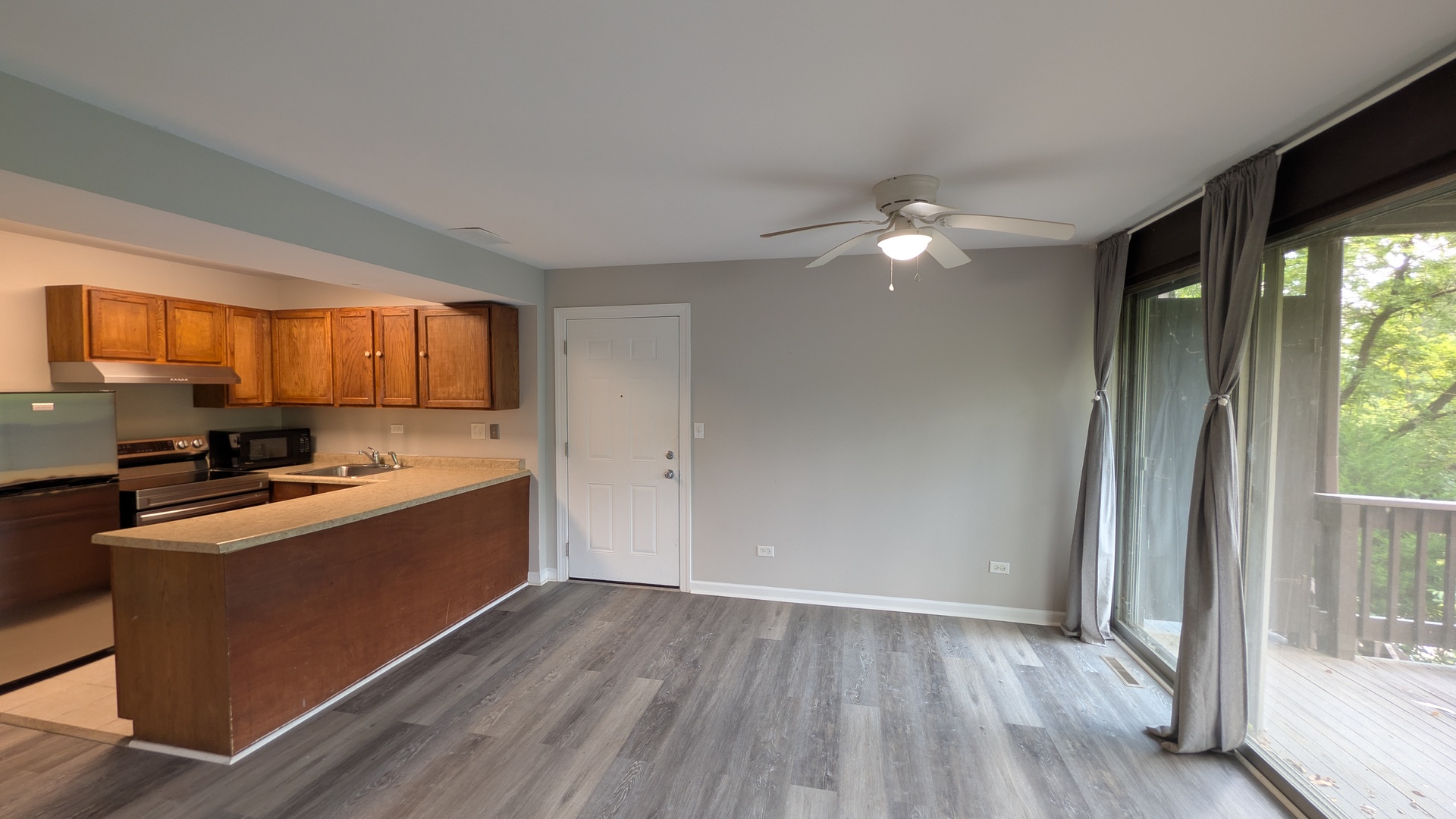 5534 E Lake Drive B Property Photo 5