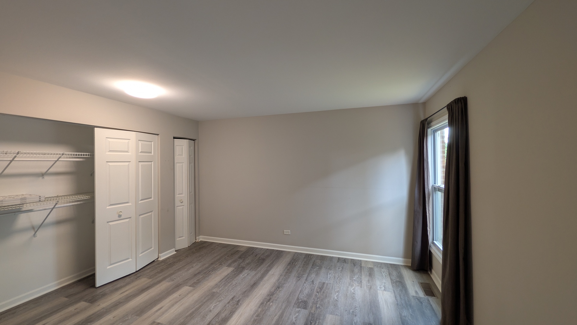 5534 E Lake Drive B Property Photo 7