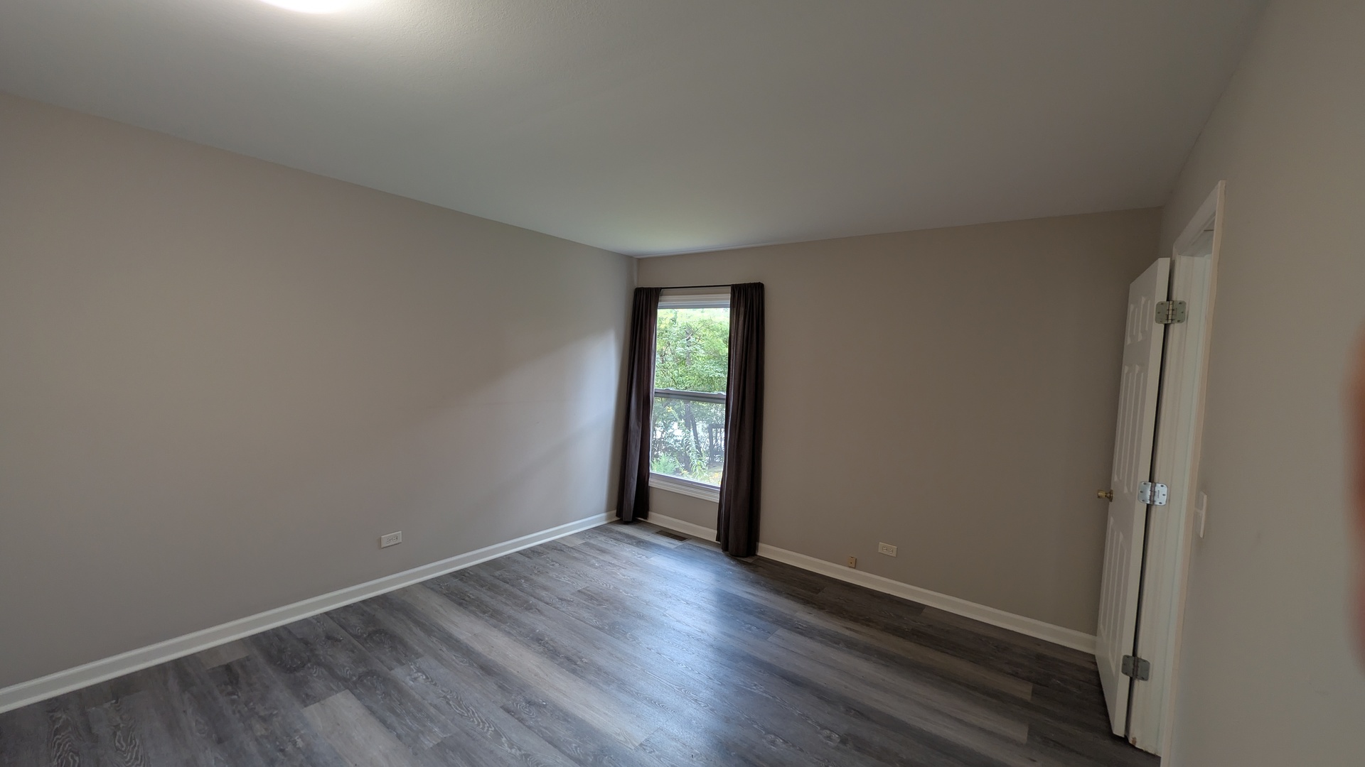 5534 E Lake Drive B Property Photo 8