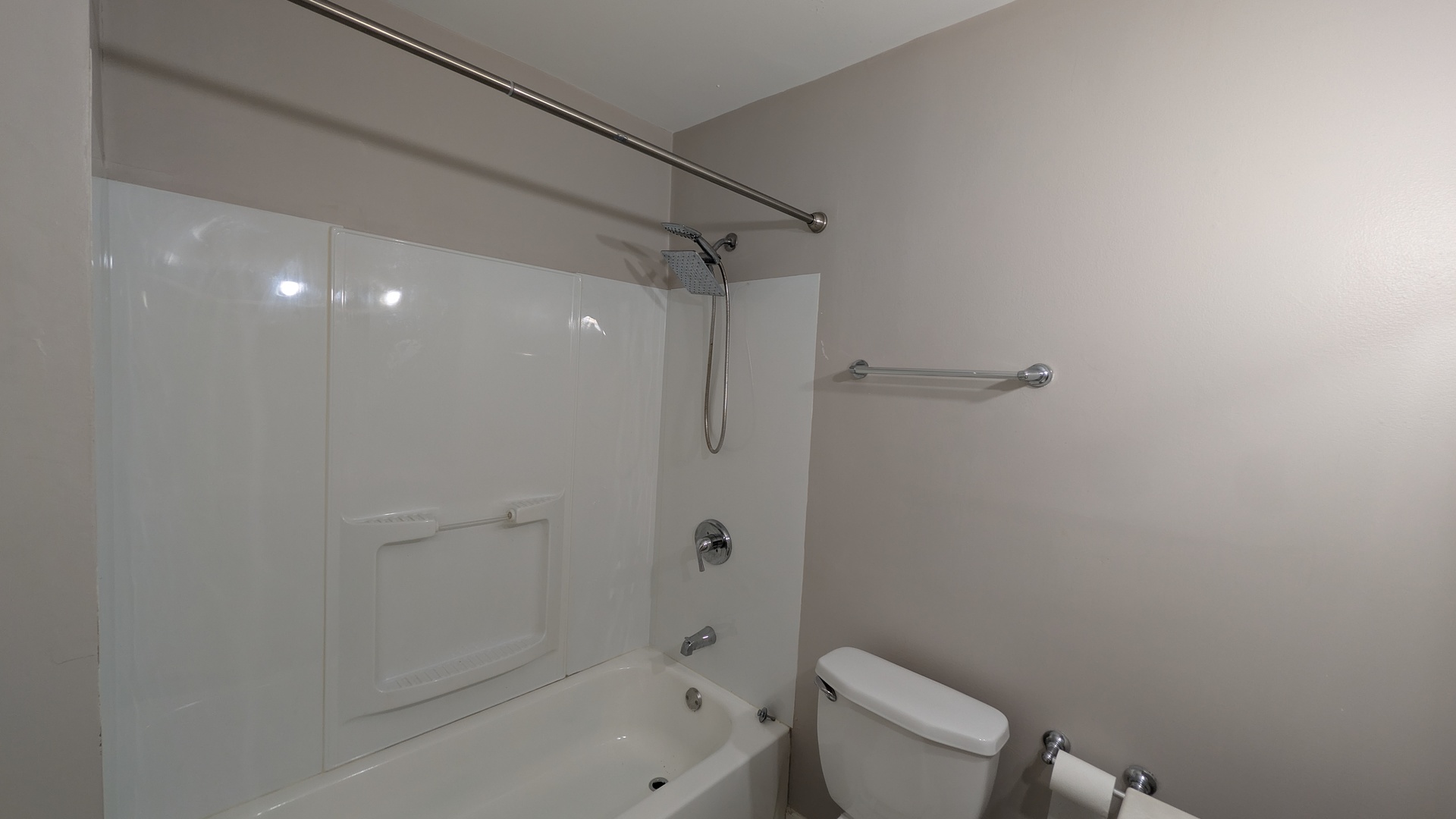 5534 E Lake Drive B Property Photo 9