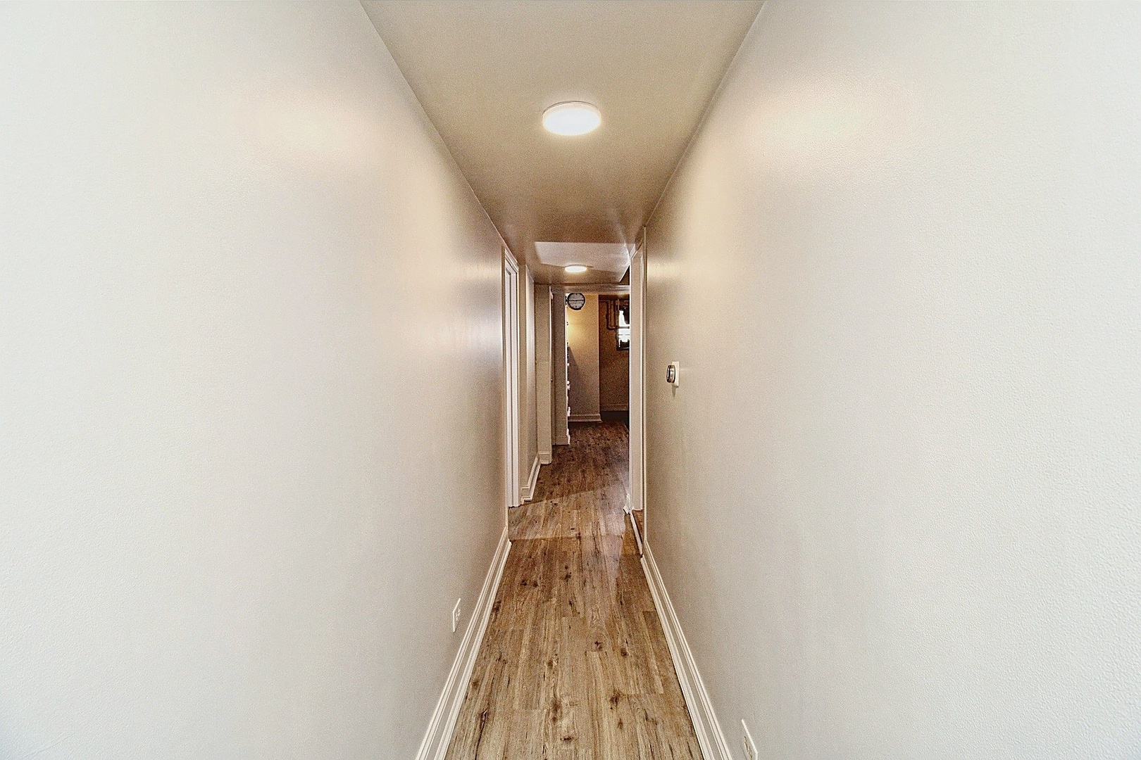 4733 N Kenmore Avenue 4 Property Photo 13