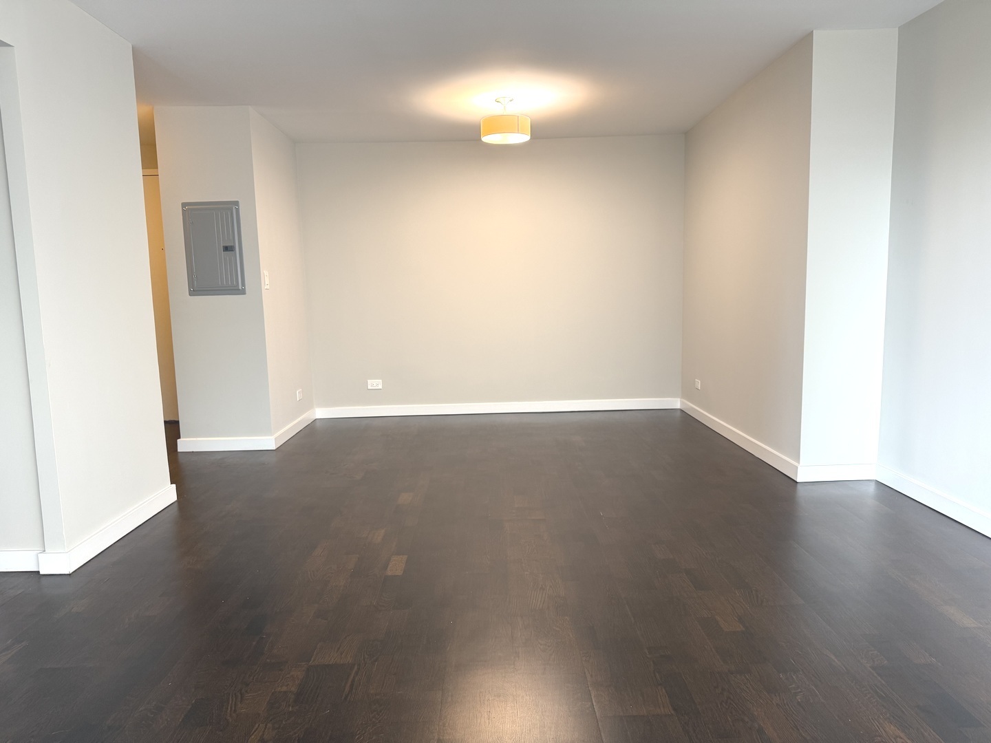 3033 N Sheridan Road 403 Property Photo 7
