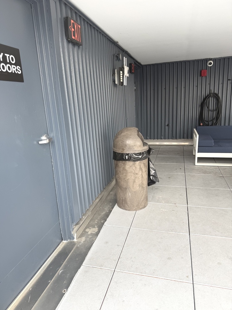 3033 N Sheridan Road 403 Property Photo 19