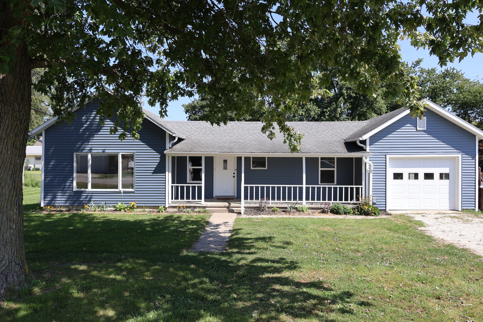 145 E Spaulding Avenue Property Photo 1