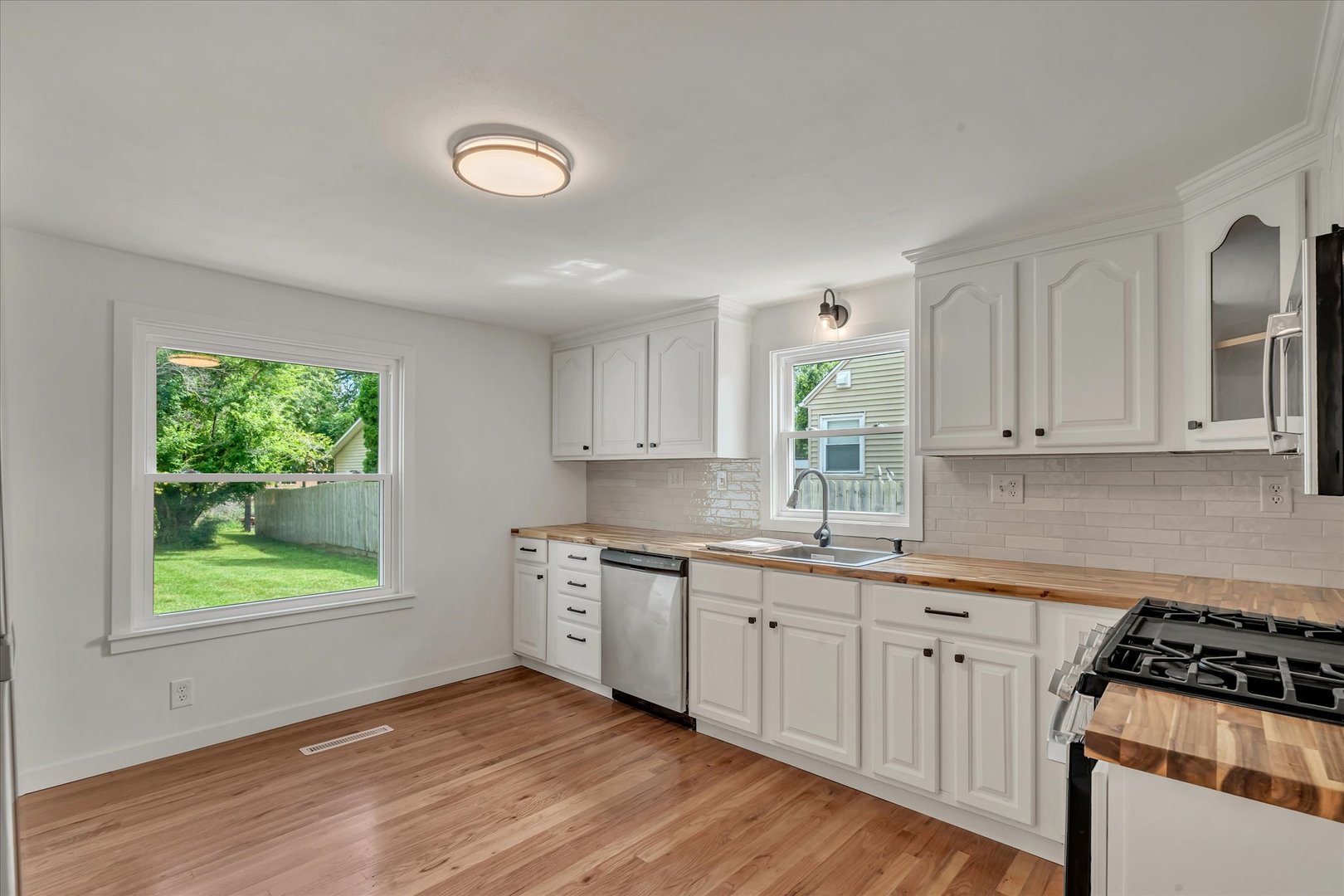 3230 40th Street Property Photo 19