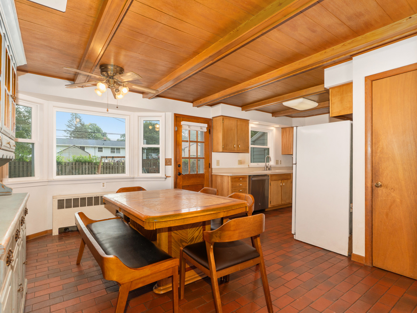 136 Park Avenue Property Photo 3