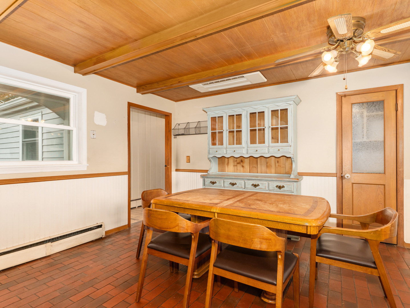 136 Park Avenue Property Photo 6