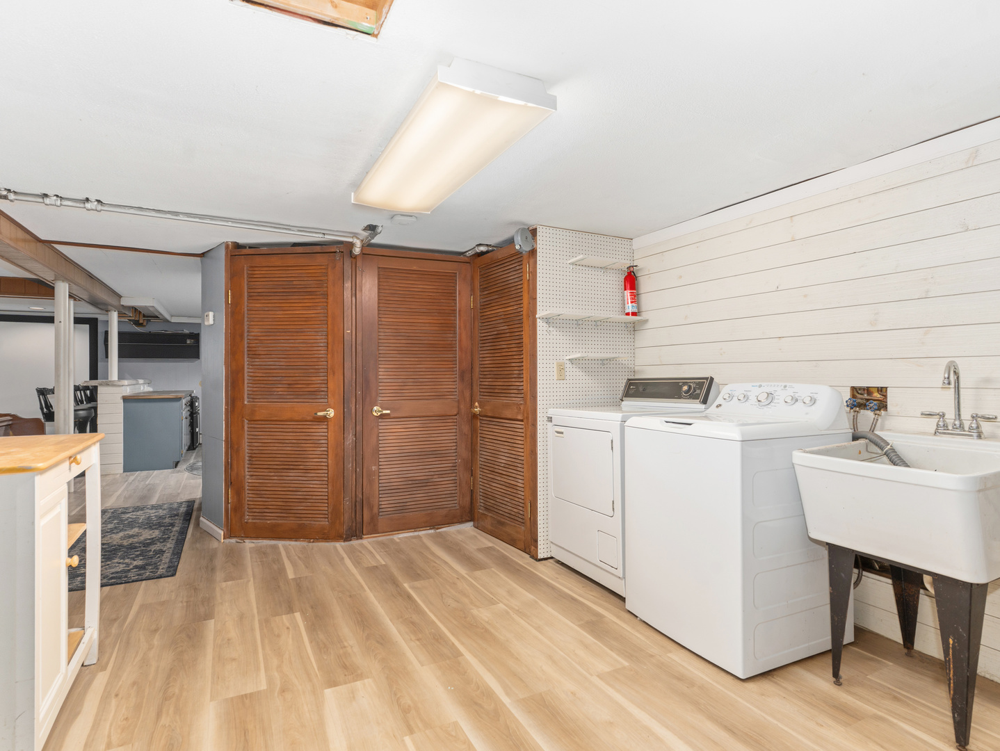 136 Park Avenue Property Photo 22