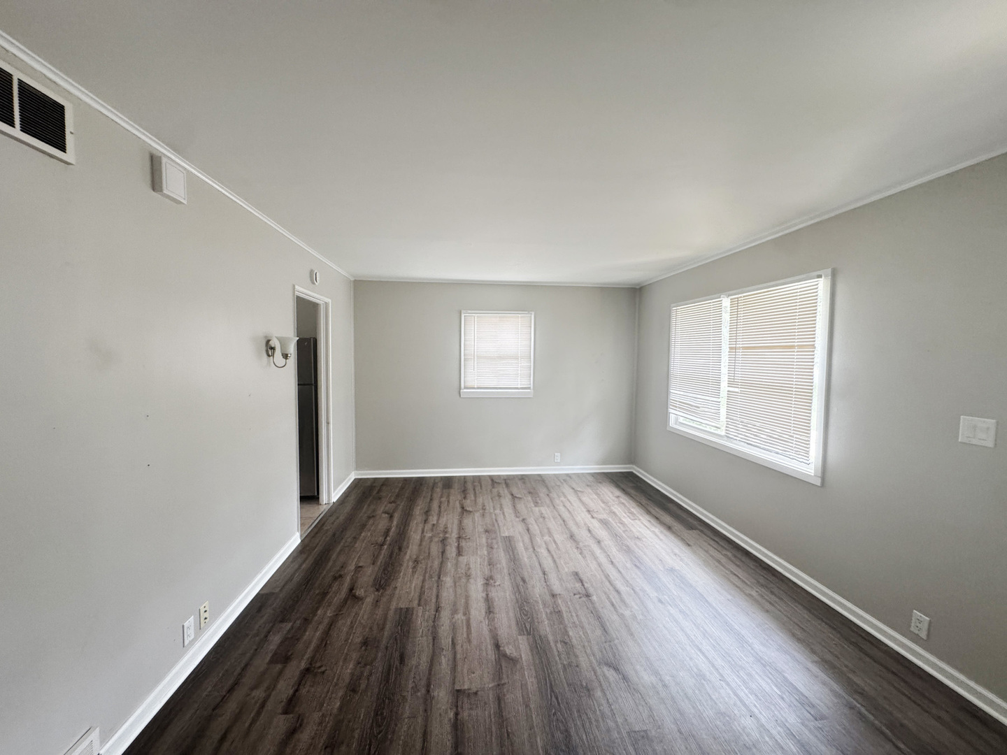106 Buell Court Property Photo 6