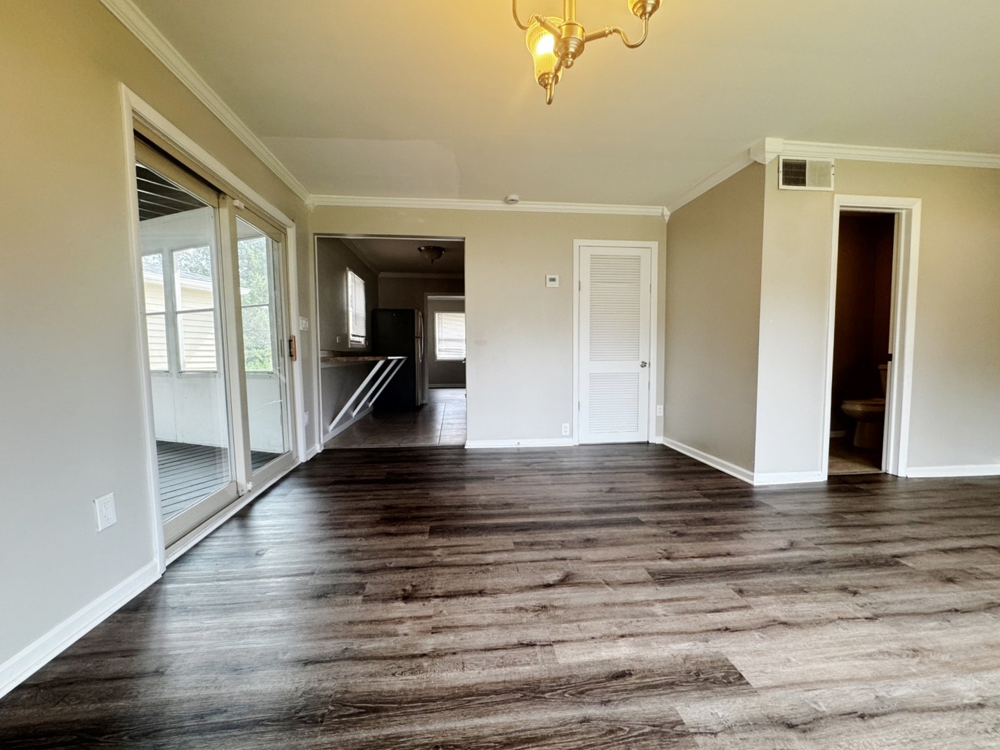106 Buell Court Property Photo 11