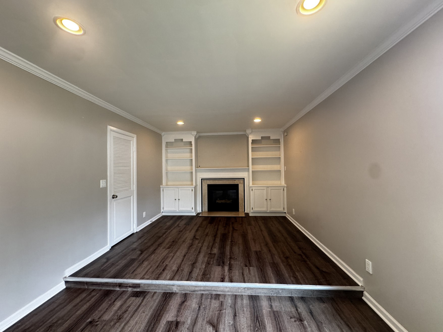 106 Buell Court Property Photo 12
