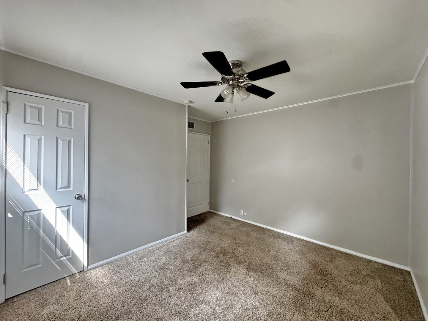 106 Buell Court Property Photo 16