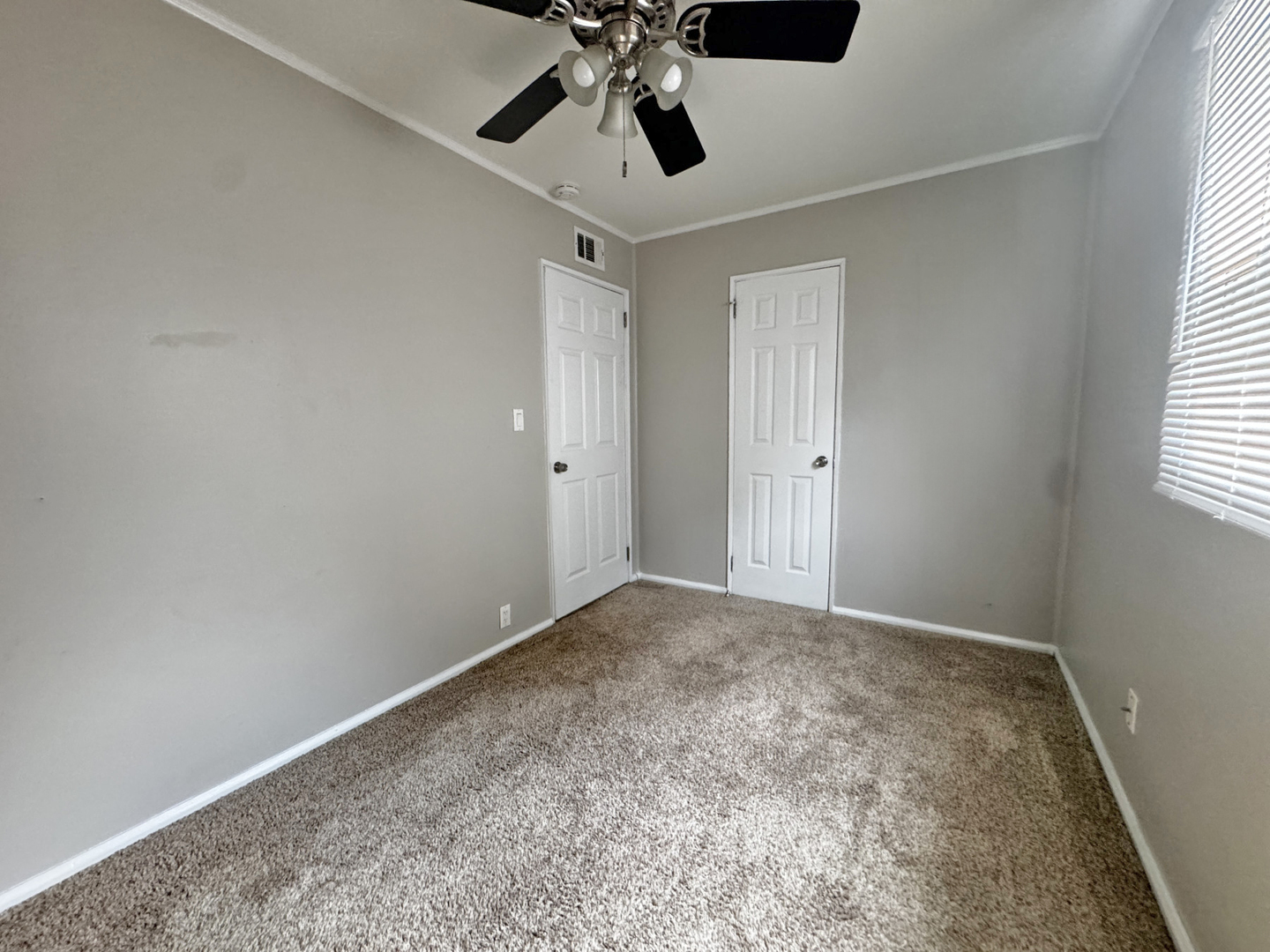 106 Buell Court Property Photo 20