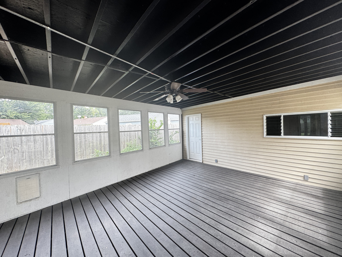 106 Buell Court Property Photo 23