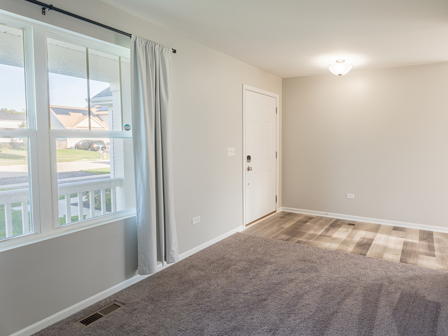 1004 Daniel Street Property Photo 5