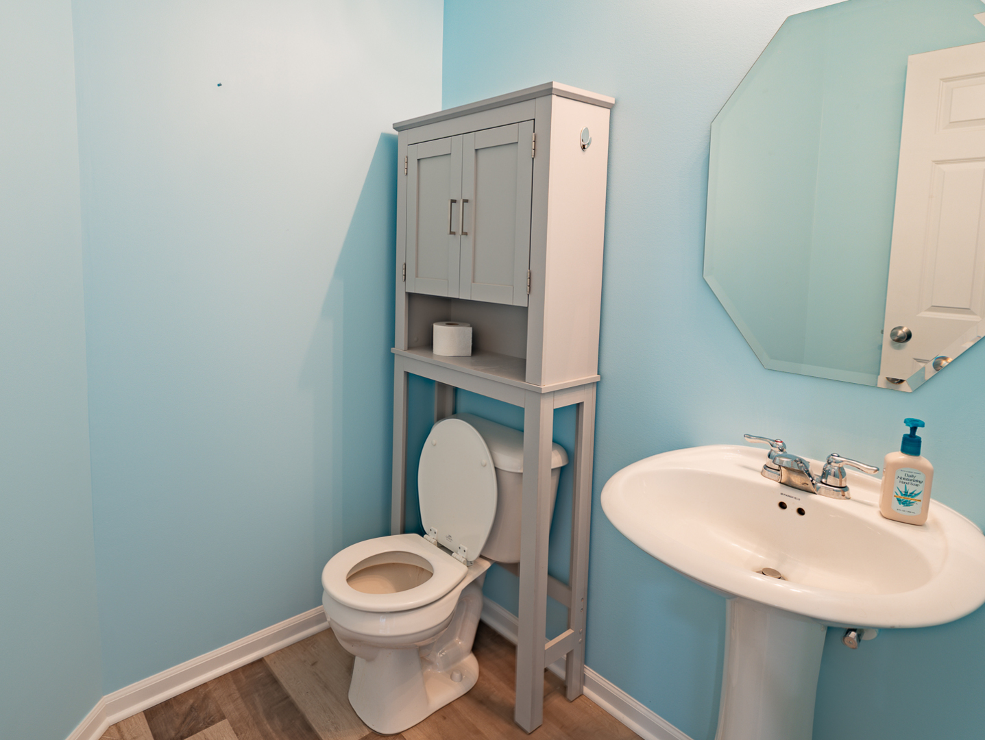 1004 Daniel Street Property Photo 14