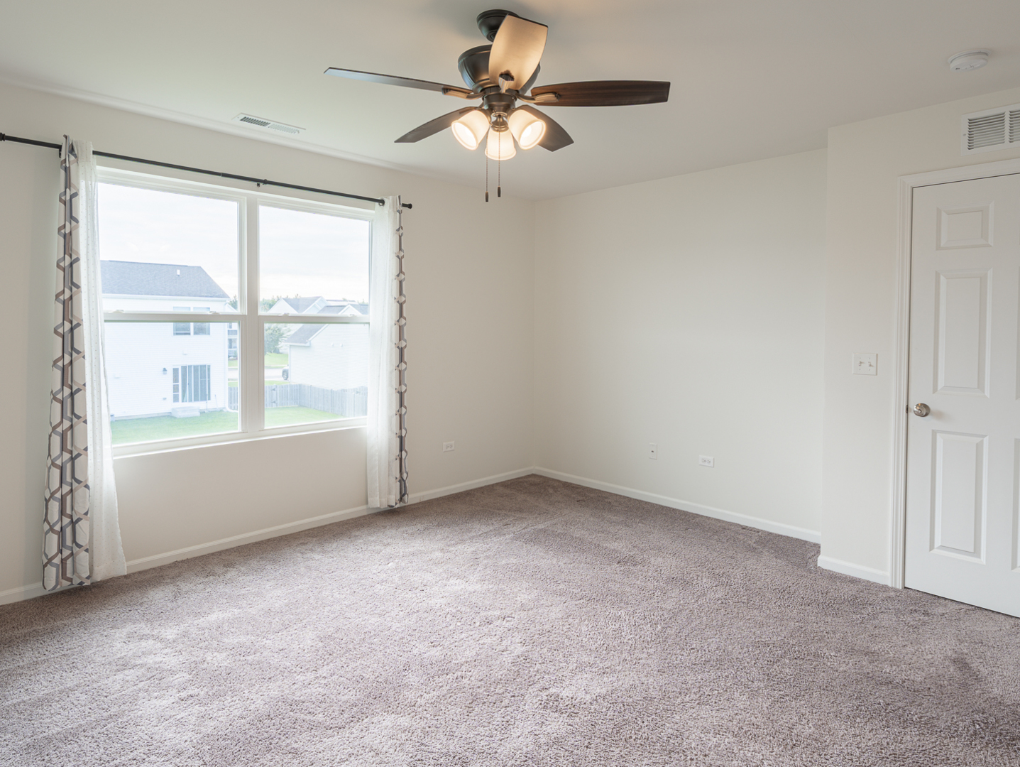 1004 Daniel Street Property Photo 18