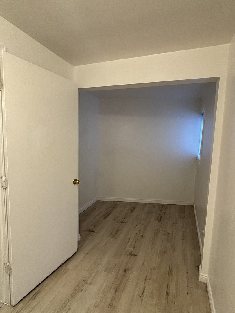 15729 Vincennes Road Property Photo 11