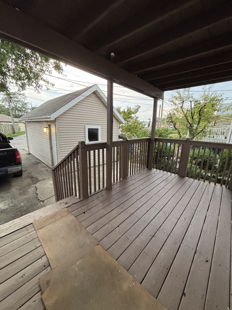 15729 Vincennes Road Property Photo 30