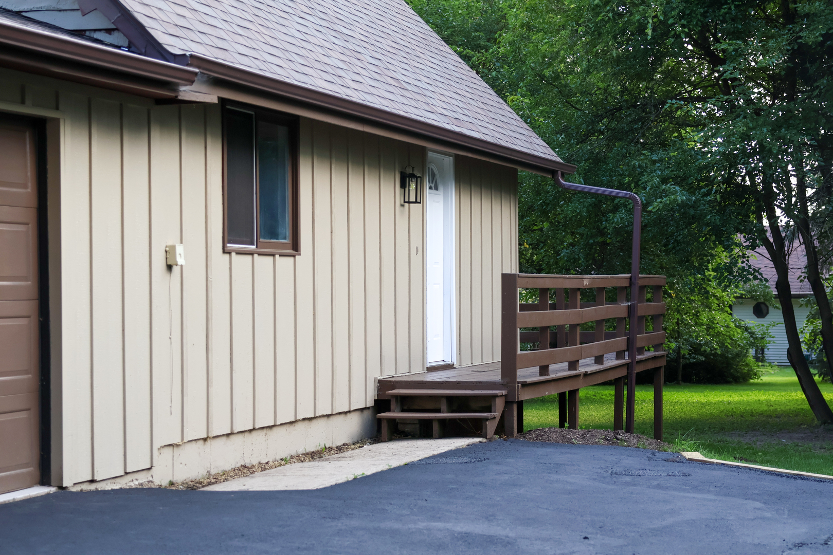 404 Atlantic Drive Property Photo 3