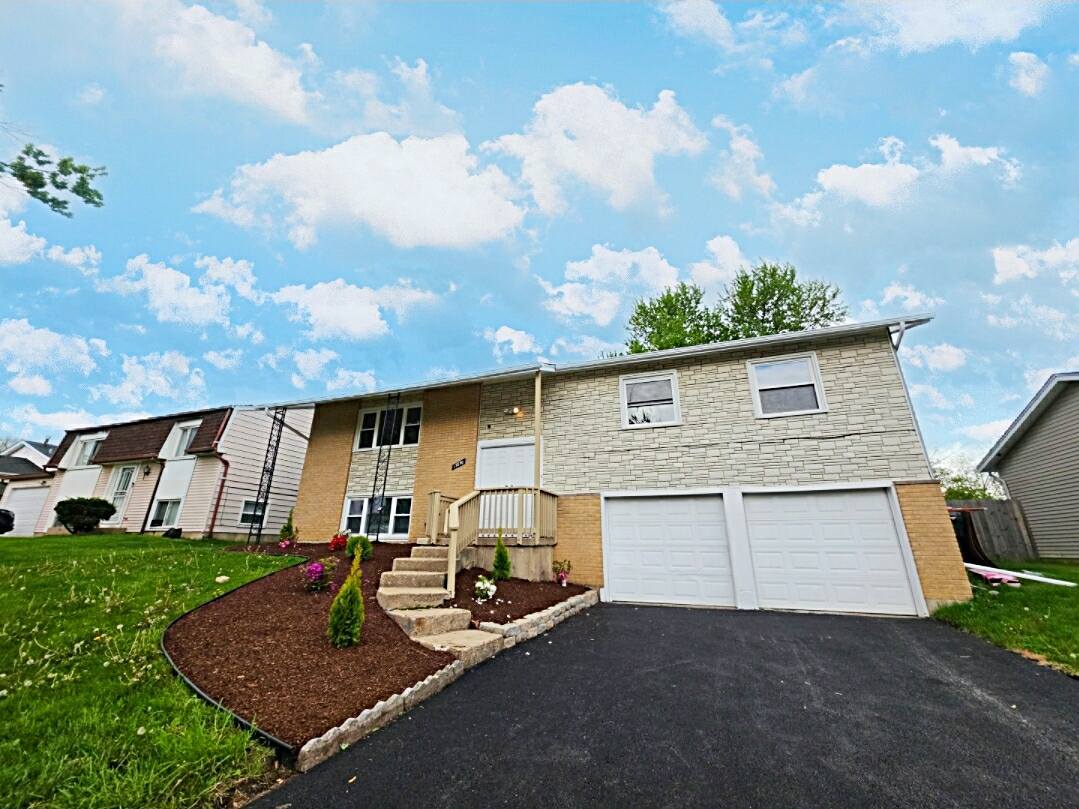 17850 Yale Lane Property Photo 2