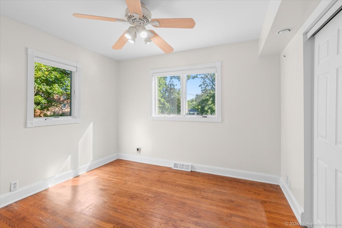 16204 Hamlin Avenue Property Photo 22