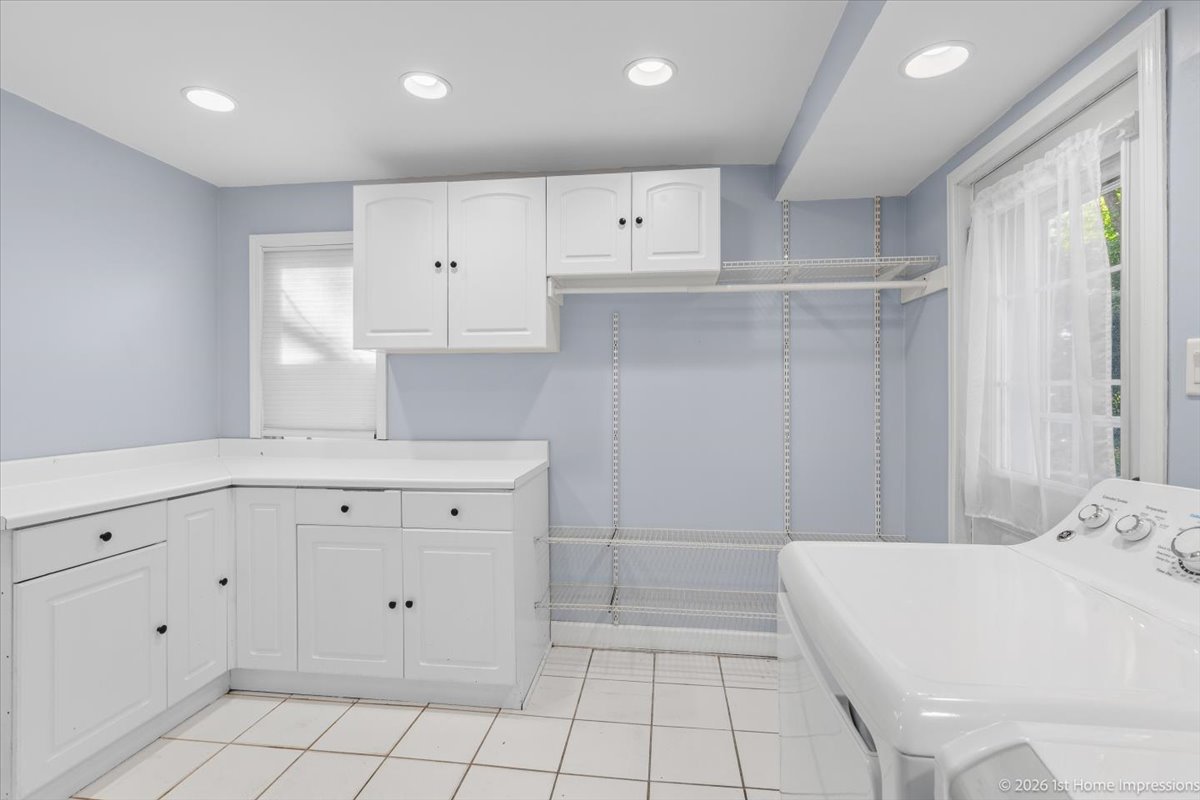 16204 Hamlin Avenue Property Photo 24