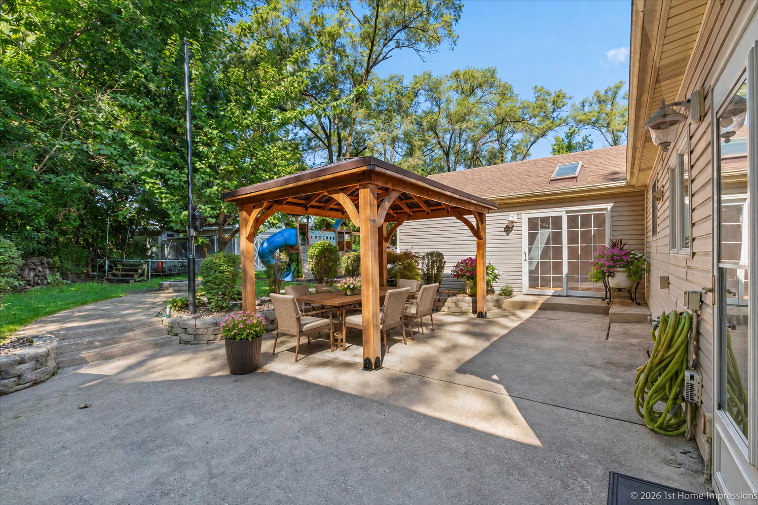 16204 Hamlin Avenue Property Photo 25