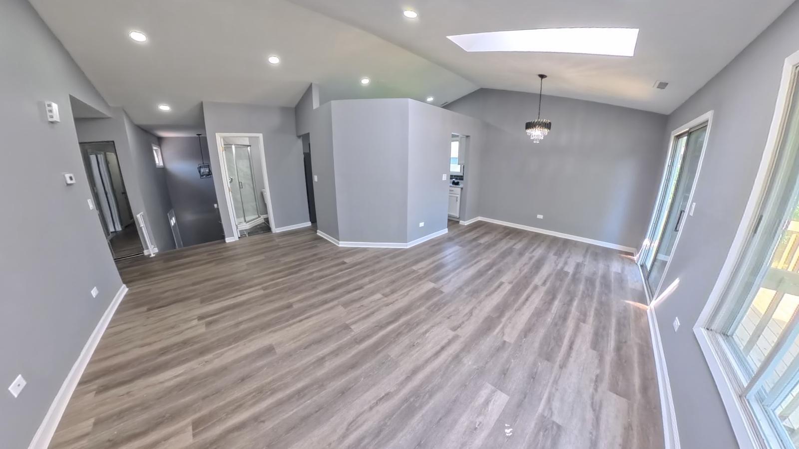 2404 Danbury Drive B2 Property Photo 4
