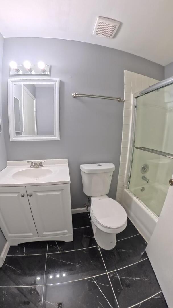 2404 Danbury Drive B2 Property Photo 15