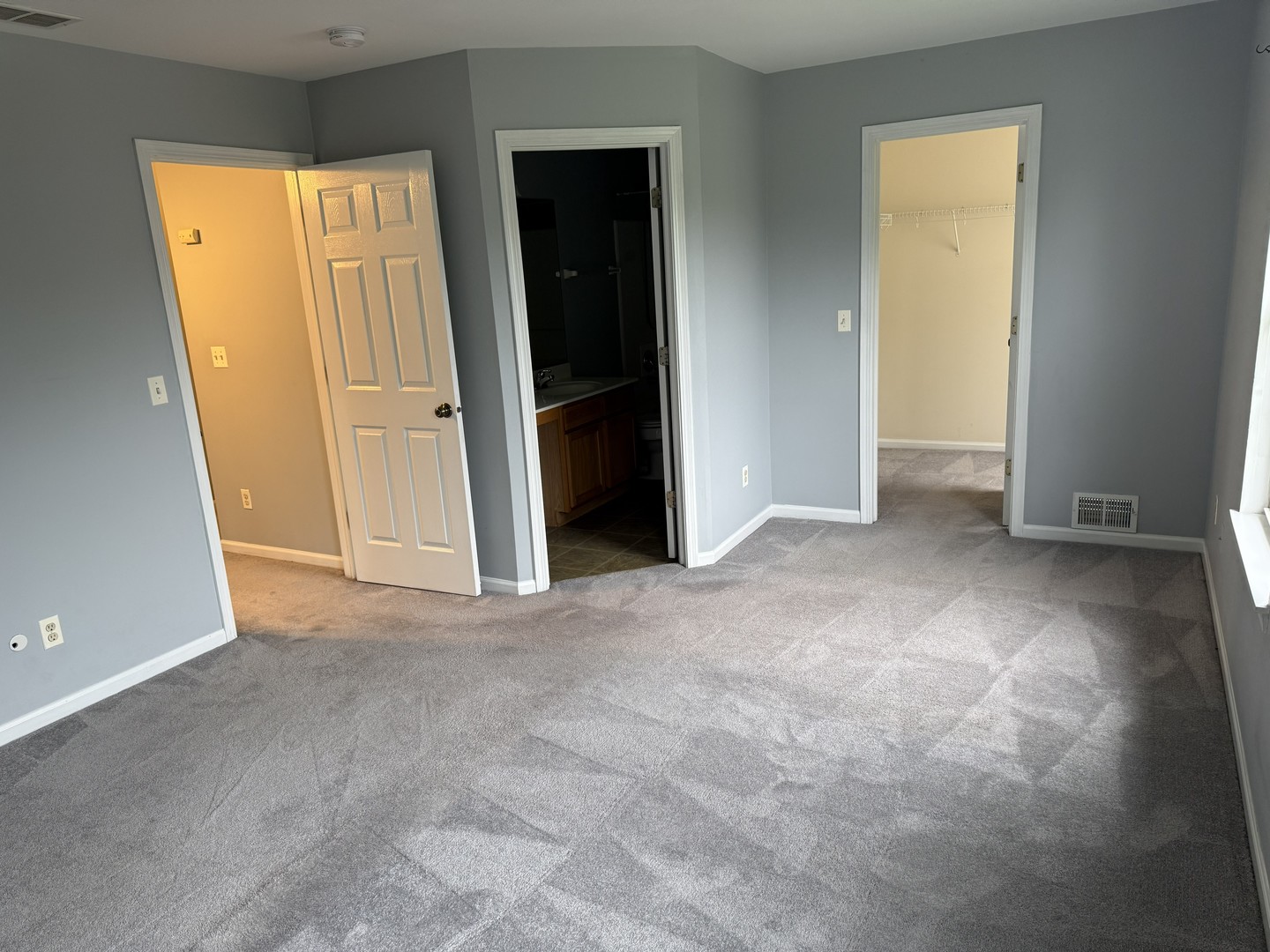 384 Reston Circle Property Photo 25