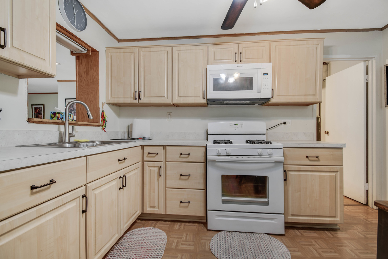 428 Navajo Street Property Photo 8