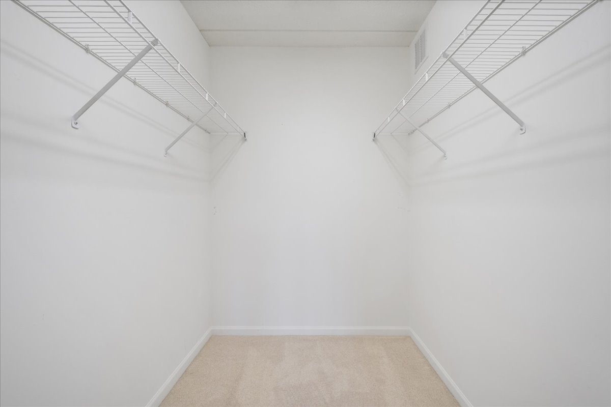 6801 N Milwaukee Avenue 402 Property Photo 15