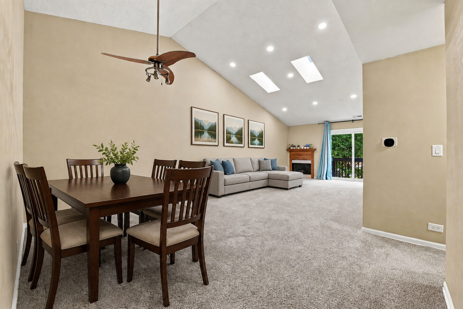 1056 N Pine Tree Circle Property Photo 10