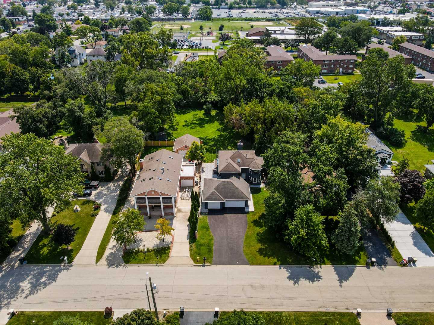 9811 W 57 Street Property Photo 4
