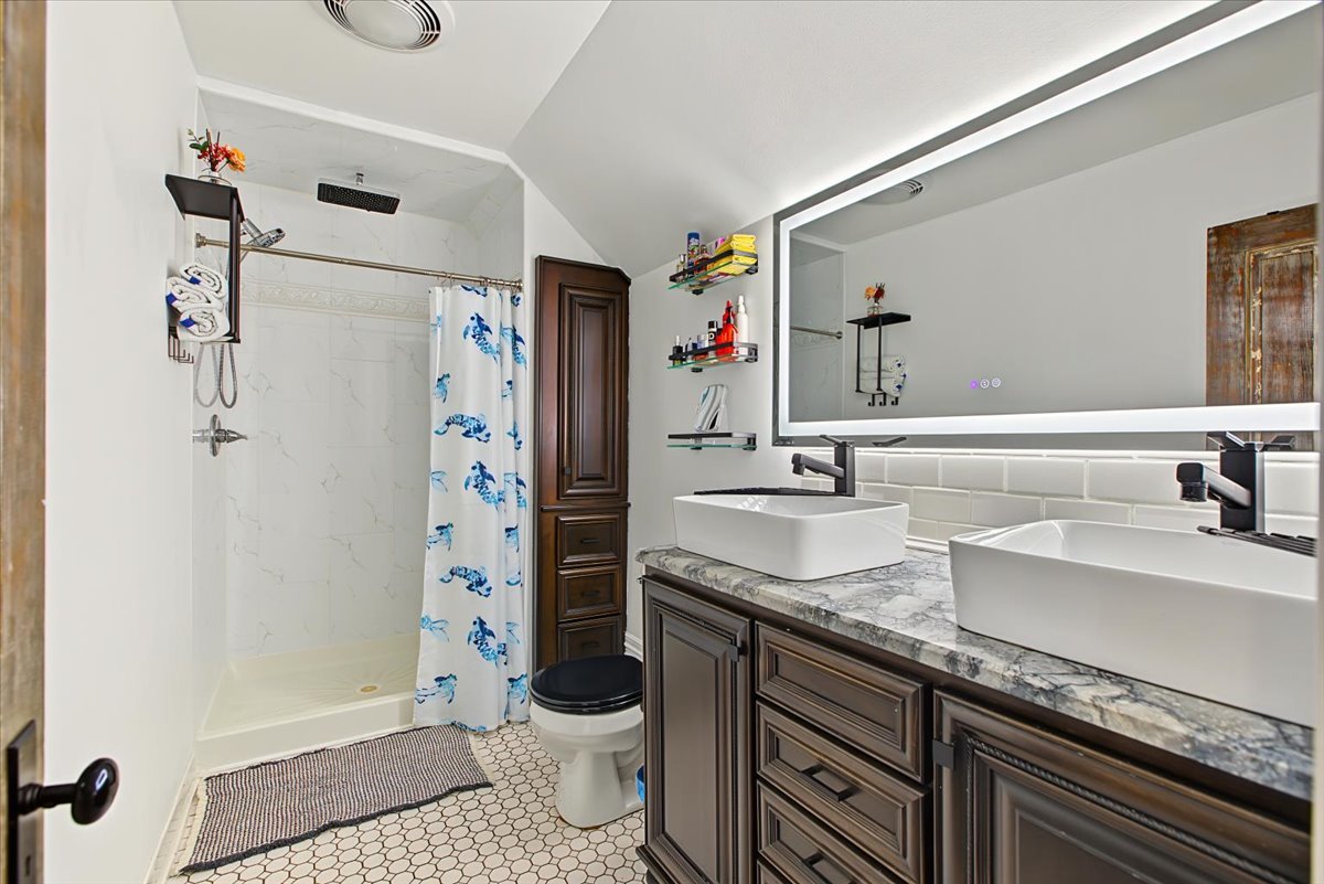 321 North Avenue Property Photo 25