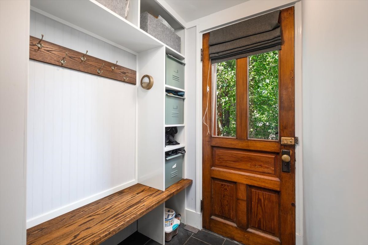 321 North Avenue Property Photo 35