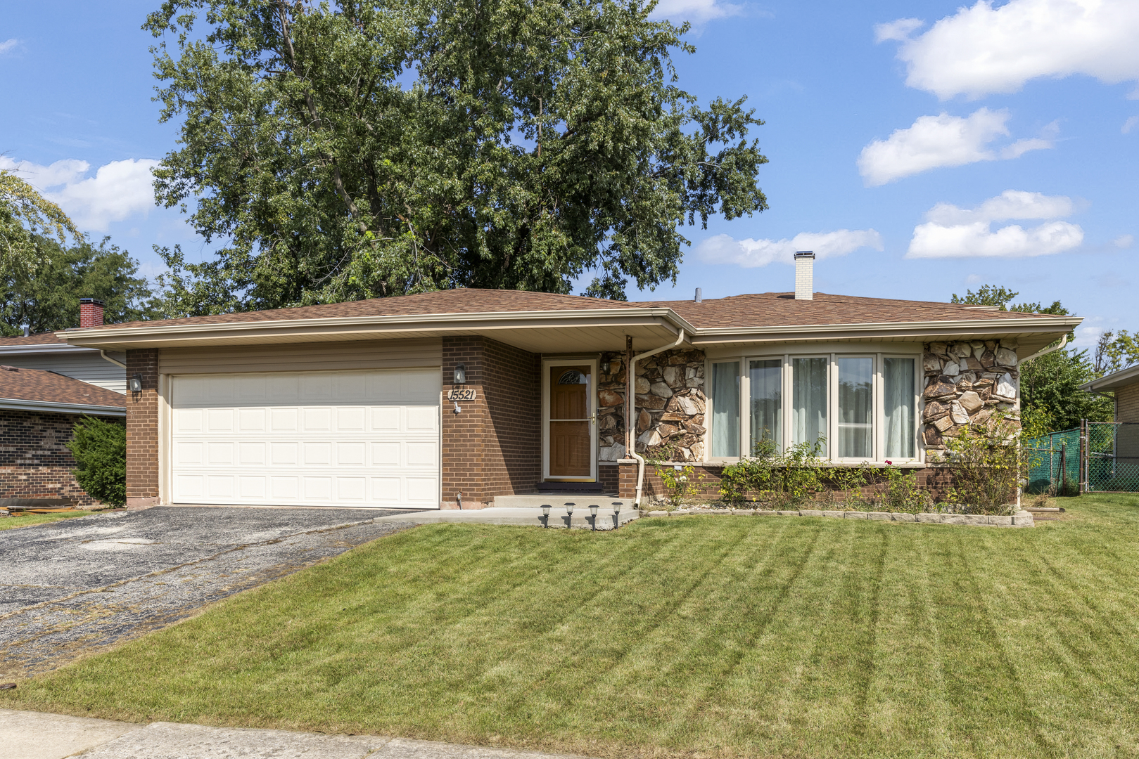15521 Ridgeland Avenue Property Photo 1