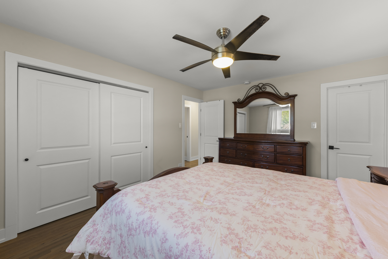 15521 Ridgeland Avenue Property Photo 18