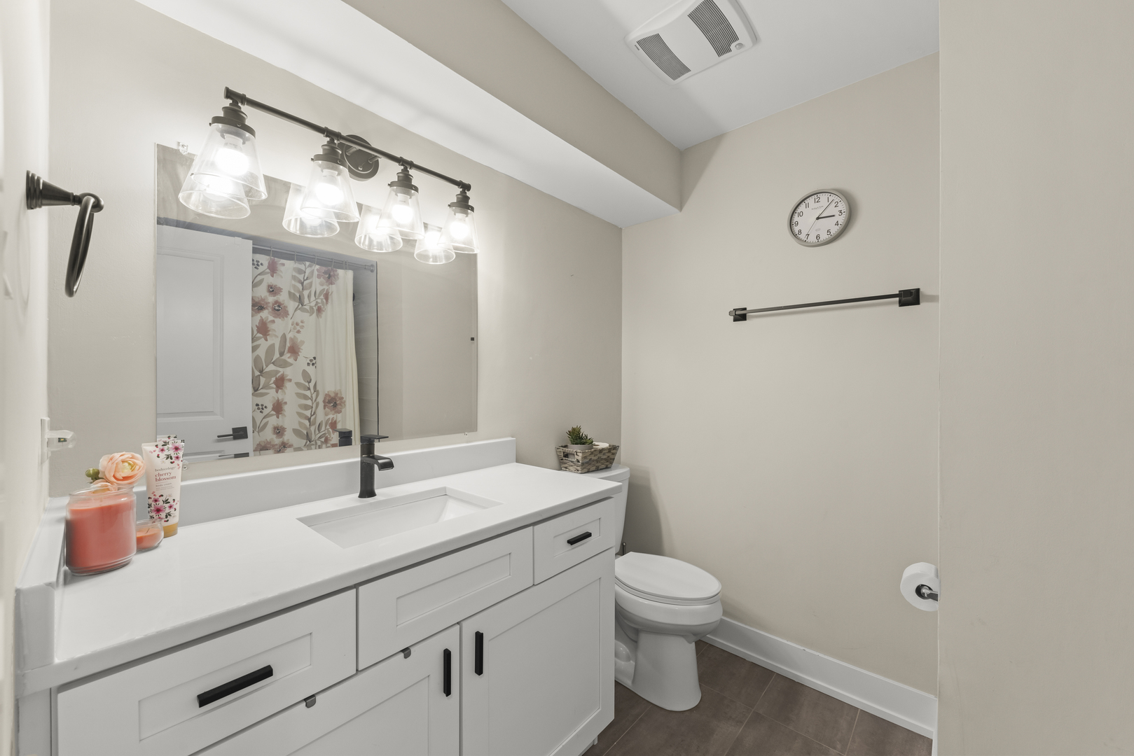 15521 Ridgeland Avenue Property Photo 24