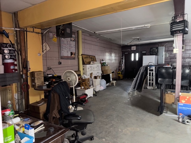 4152 W North Avenue Property Photo 8