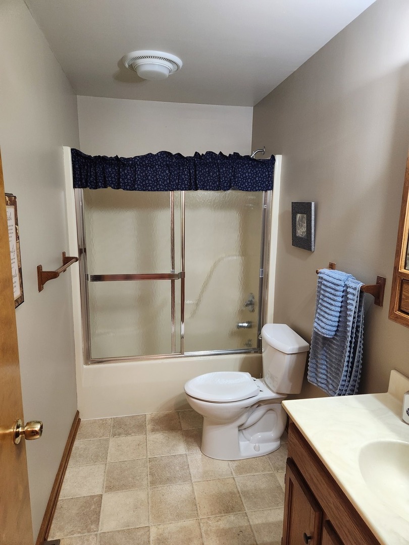 810 Marty Avenue Property Photo 9