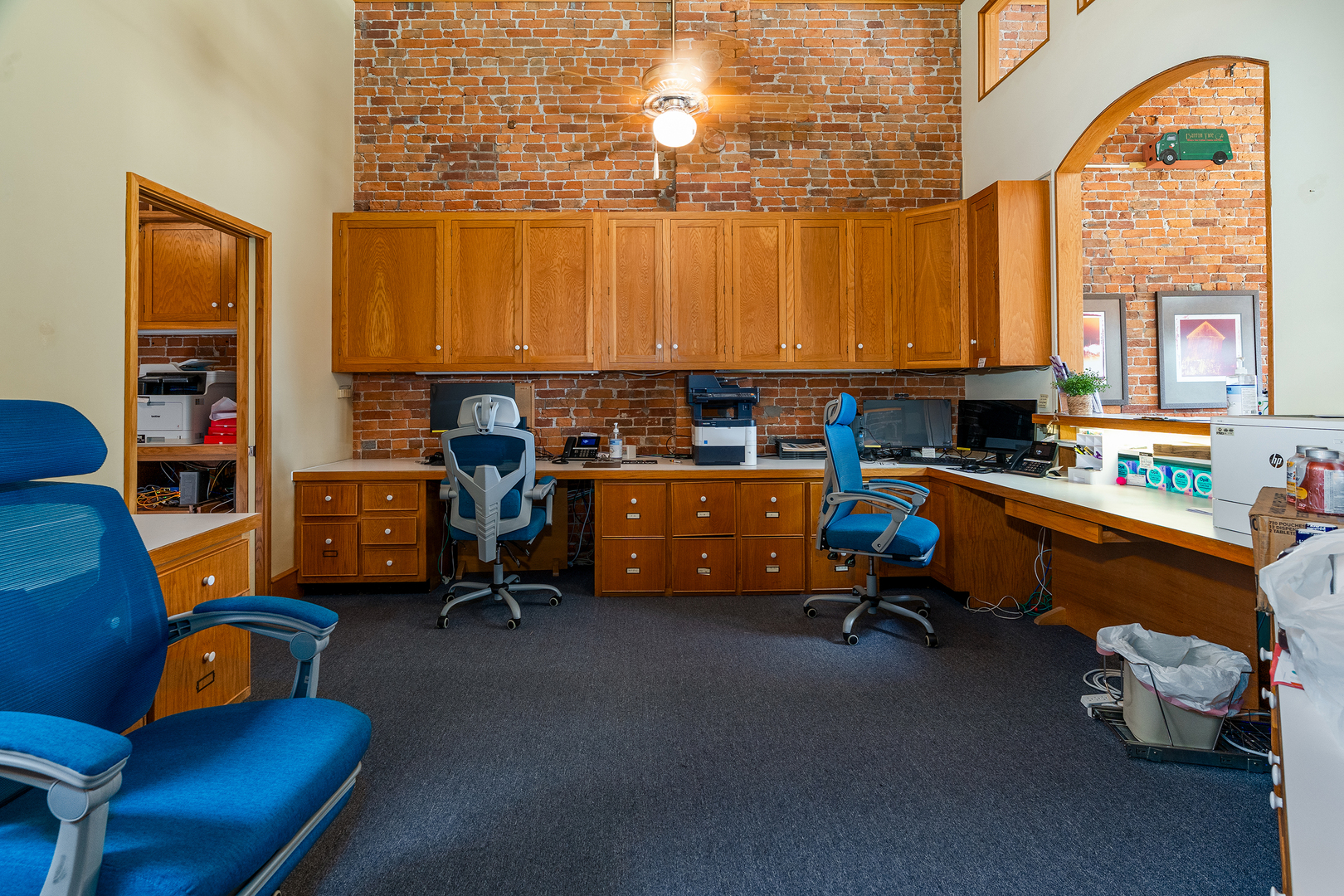 120 N Illinois Avenue Property Photo 8