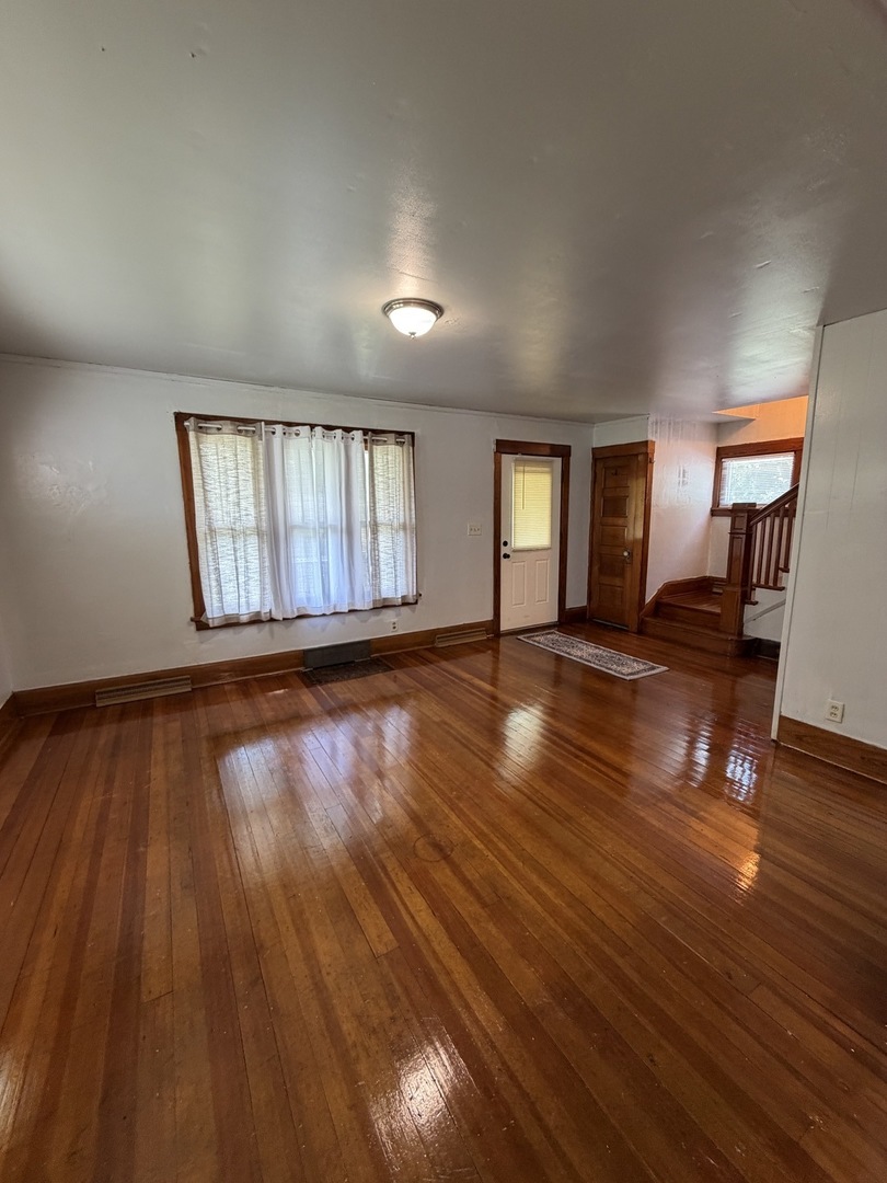 2919 Searles Avenue Property Photo 2