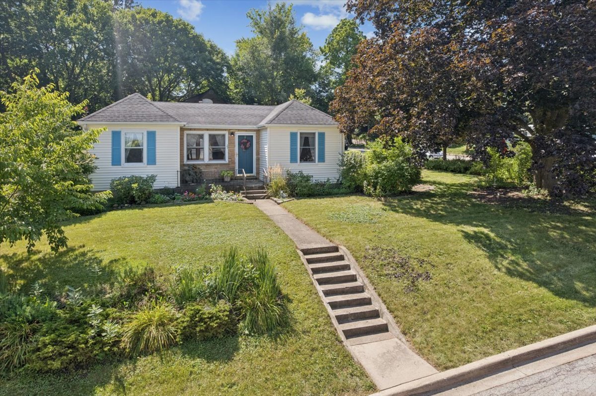 25 Mosedale Street Property Photo 1