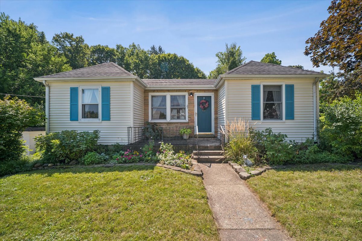 25 Mosedale Street Property Photo 2