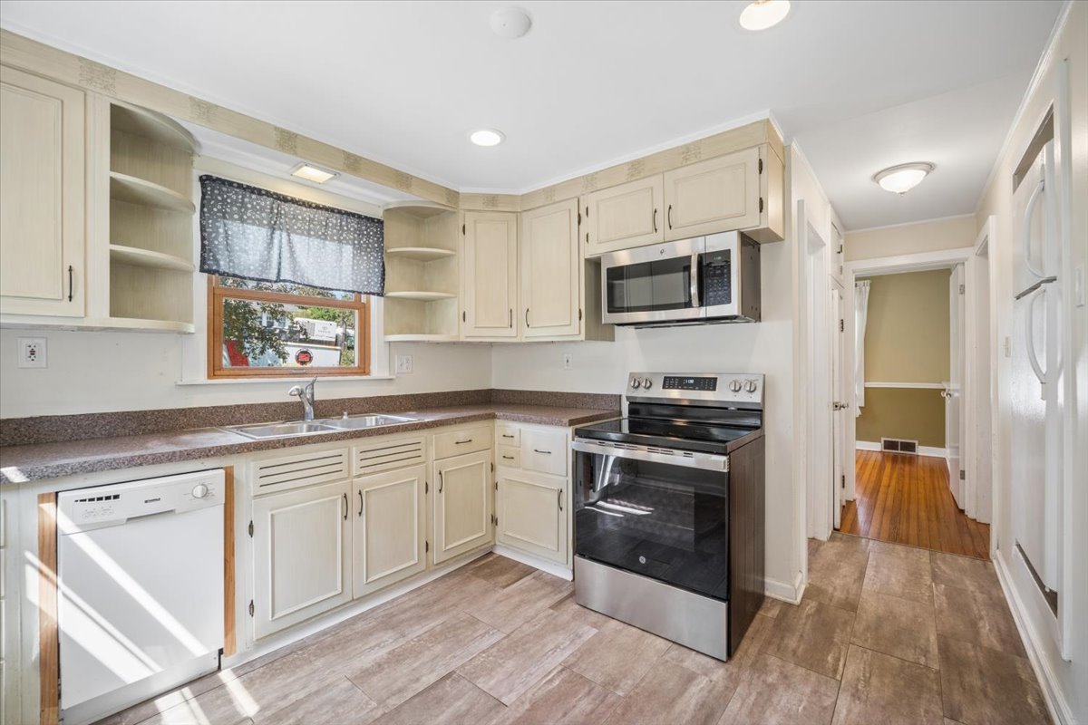 25 Mosedale Street Property Photo 7