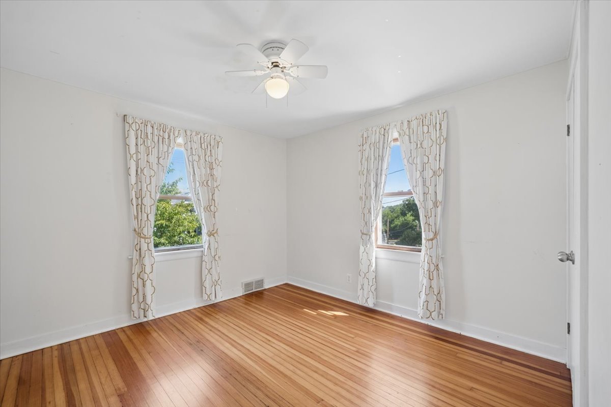 25 Mosedale Street Property Photo 12